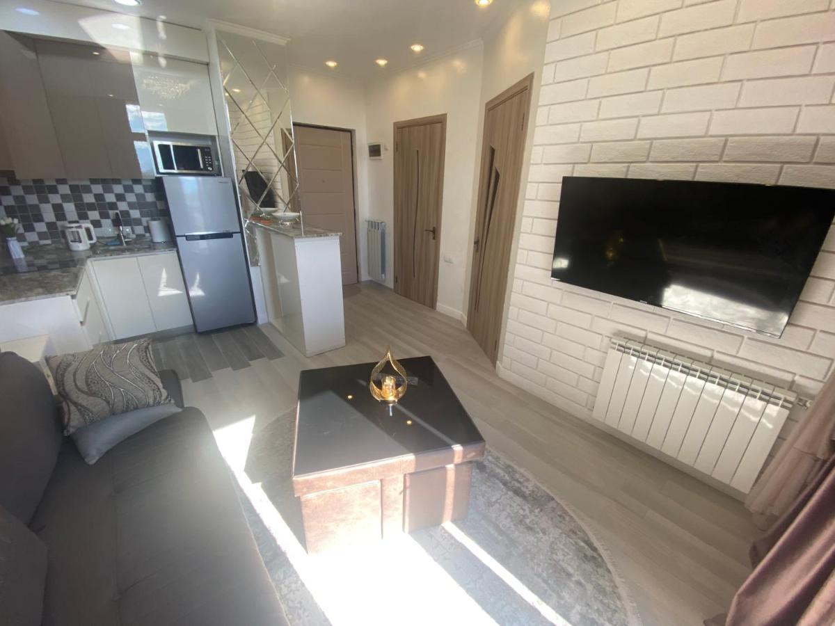 Jasmine Apartment In New Bulvar Batumi Ngoại thất bức ảnh