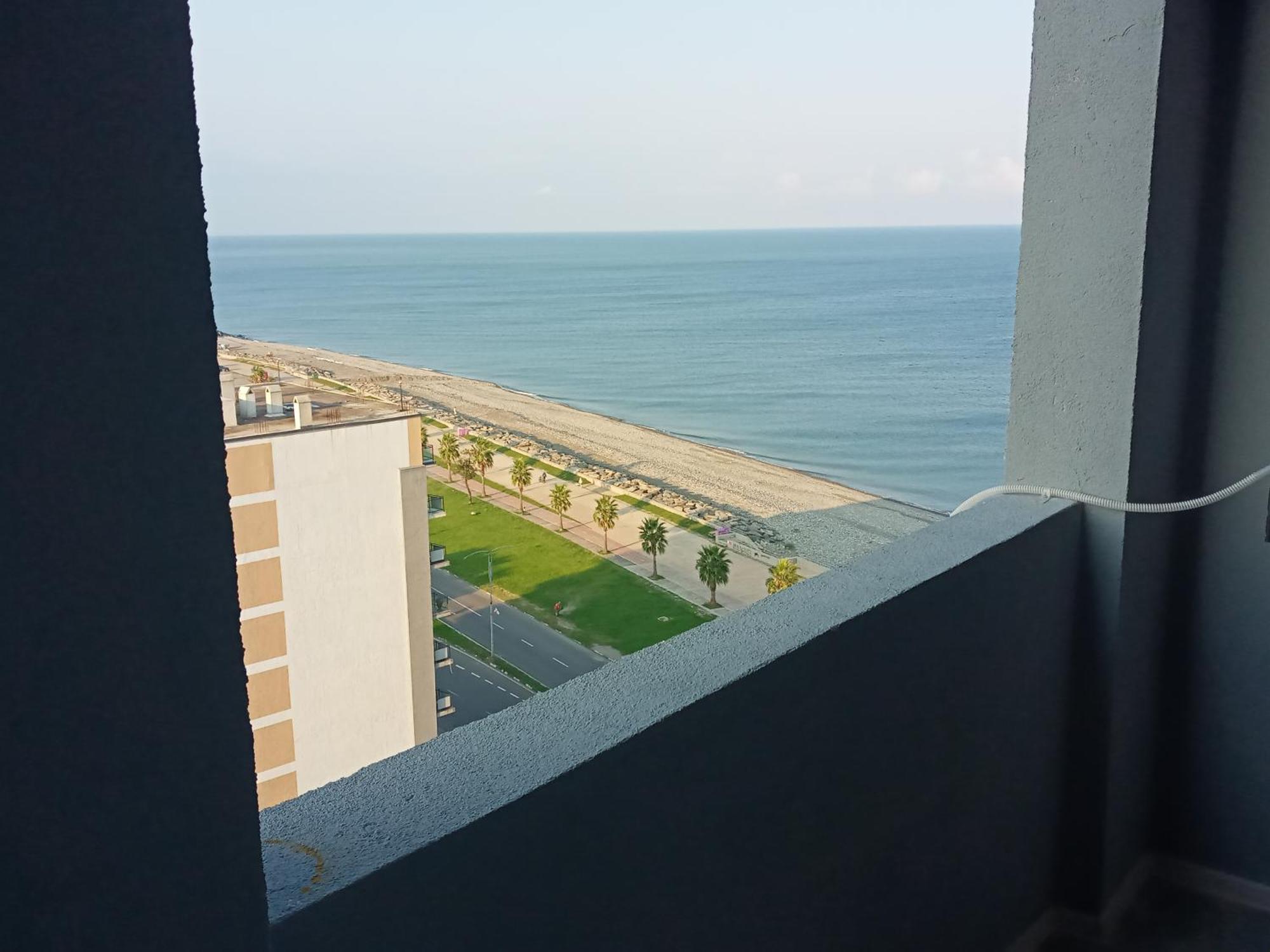 Jasmine Apartment In New Bulvar Batumi Ngoại thất bức ảnh